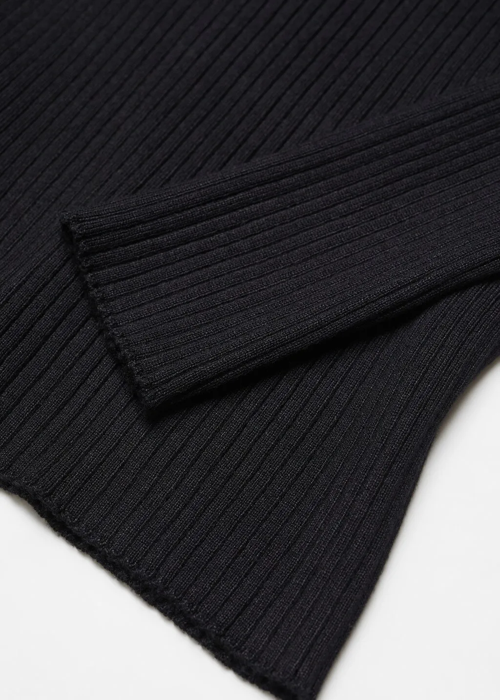 Pullover coste collo stondato